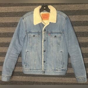 Levi's Light Wash Blue Denim Sherpa Jean Jacket Men’s Small EUC
